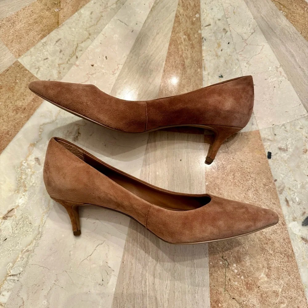 Brown Suede Women's Kitten Heels 7.5 - Picture 1 of 6